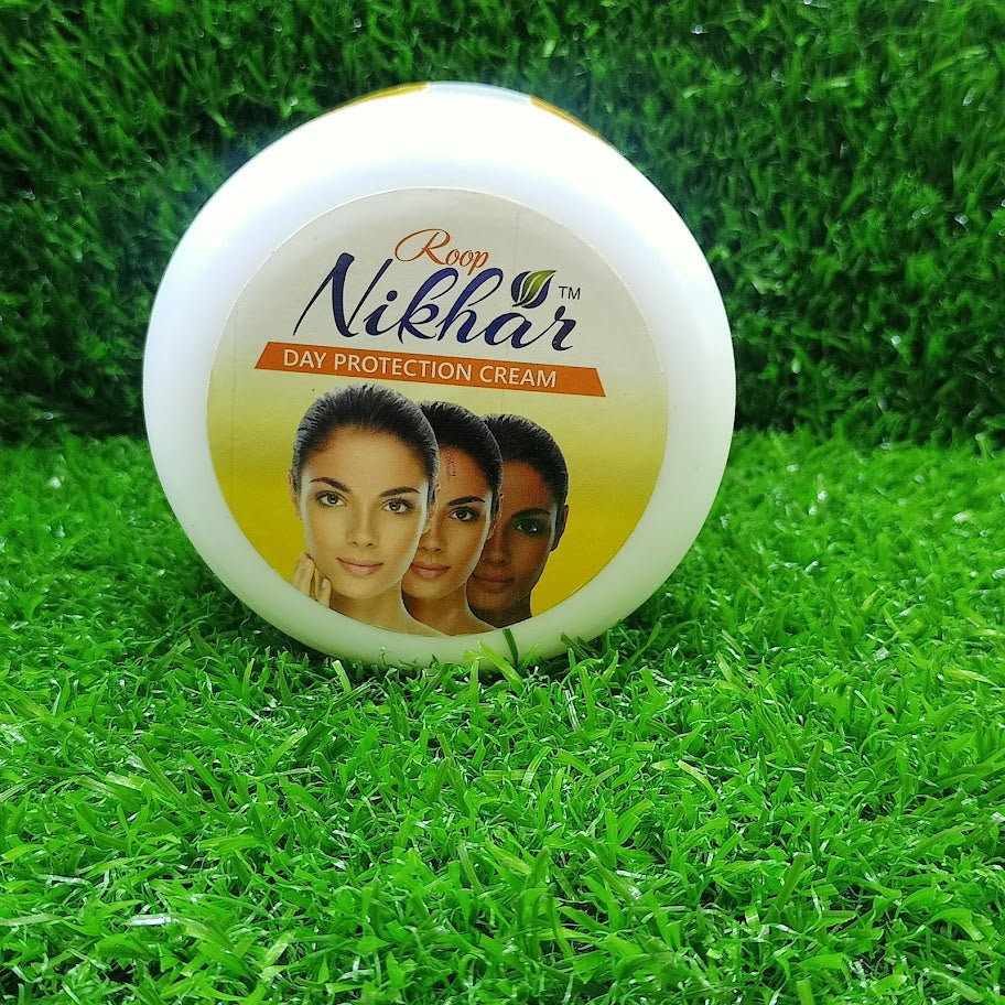 Roop Nikhar Day Protection Cream (Large)